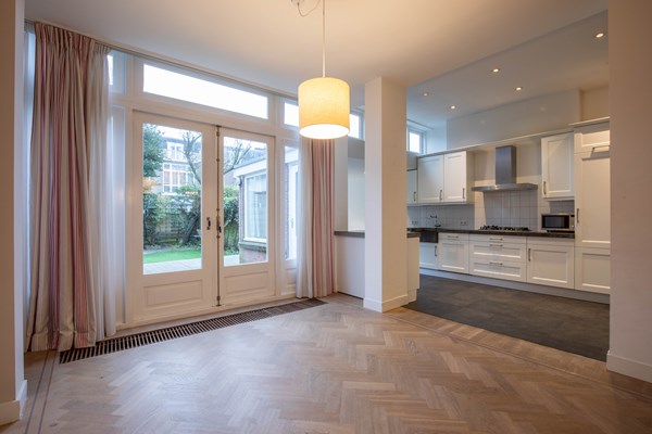 Medium property photo - Jozef Israëlslaan 31, 2596 AM The Hague